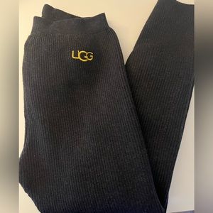 UGG fleece lined leggings size M/L